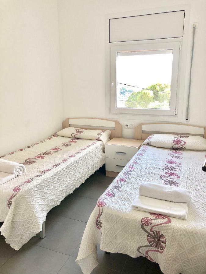 Chalet Doble Almadraba Villa Roses Luaran gambar